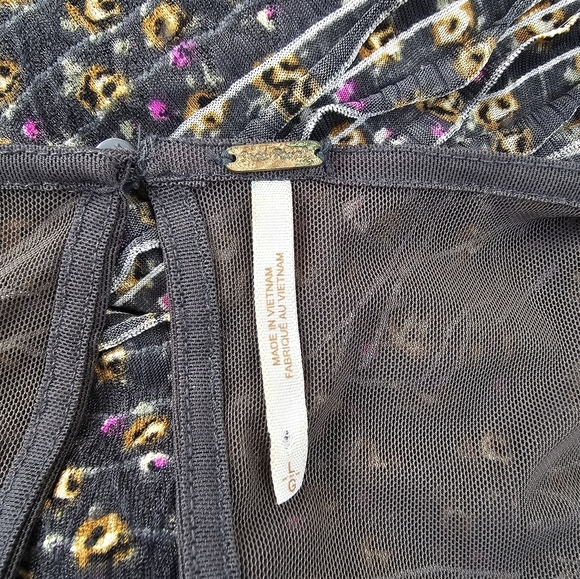 Free People Gray Floral Sleeveless Ruffle Shimmy Bodycon Mini Dress,  Size L - Picture 8 of 8